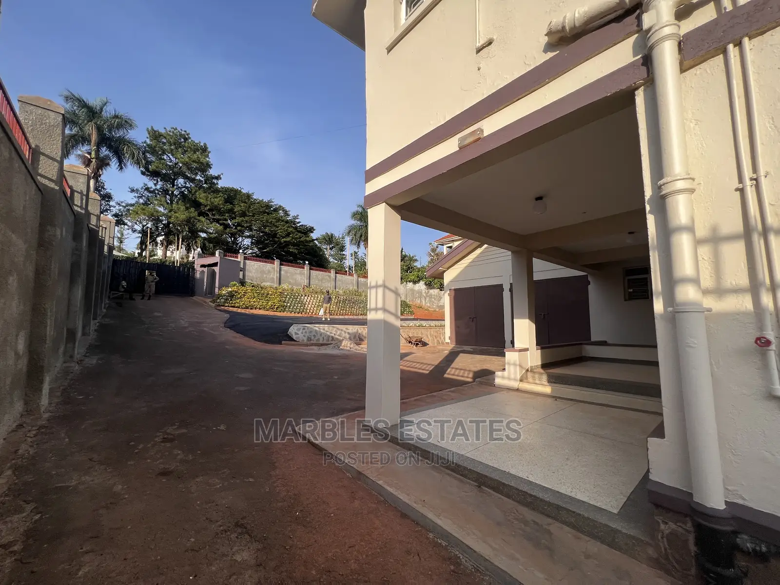 5bdrm House in Bugolobi, Central Division for Rent in Central Division