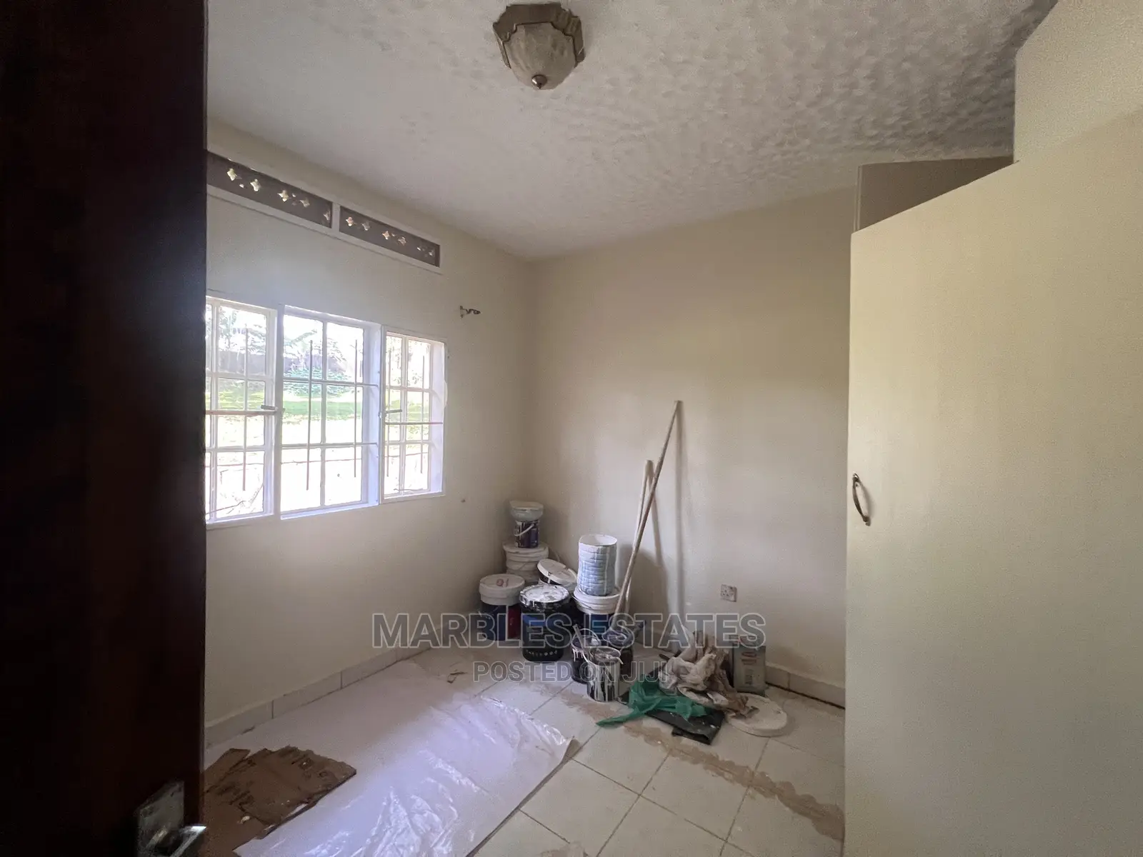 4bdrm Bungalow in Bugolobi, Central Division for Rent in Central Division