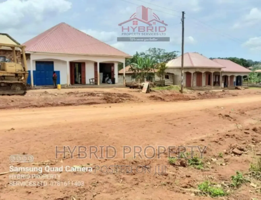 Prime Plots For Sale At Our Maya~Nanziga Estate~Masaka Road. in Nsangi