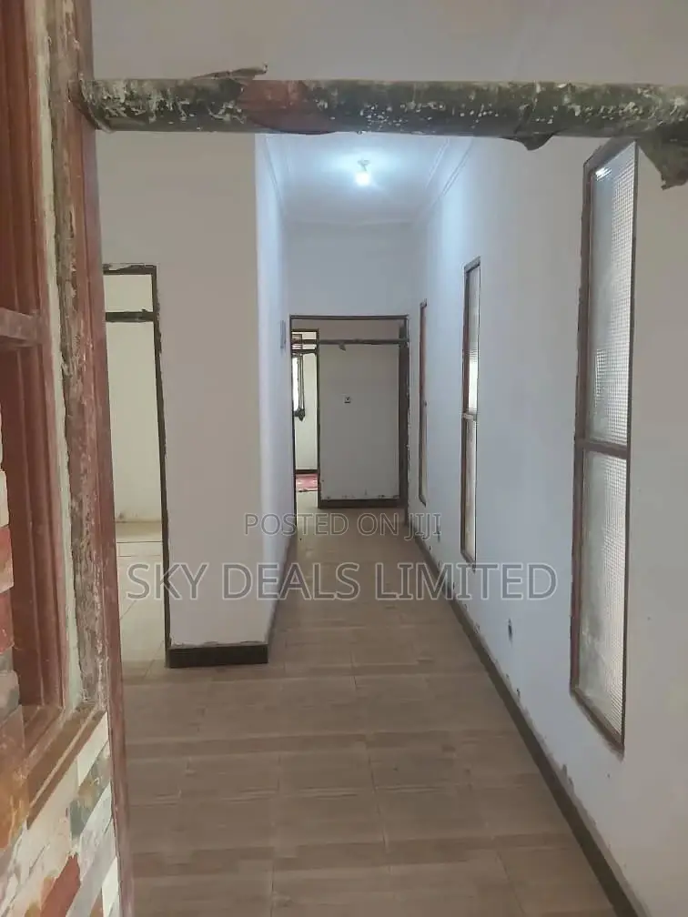 2bdrm Bungalow in Kyanja, Nakawa for Sale in Nakawa