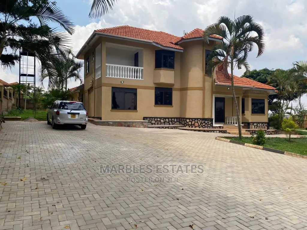 4bdrm Bungalow in Mutungo, Central Division for Rent in Central Division