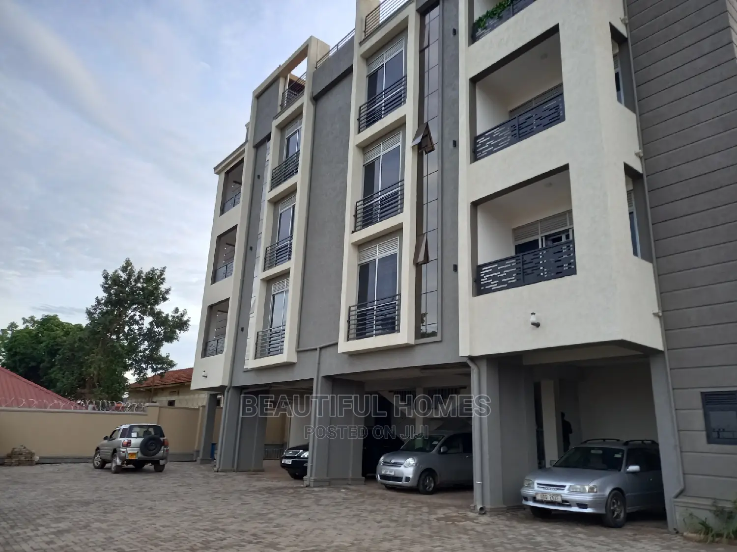 Furnished 2bdrm Apartment in Kisaasi, Central Division for Sale in Central Division