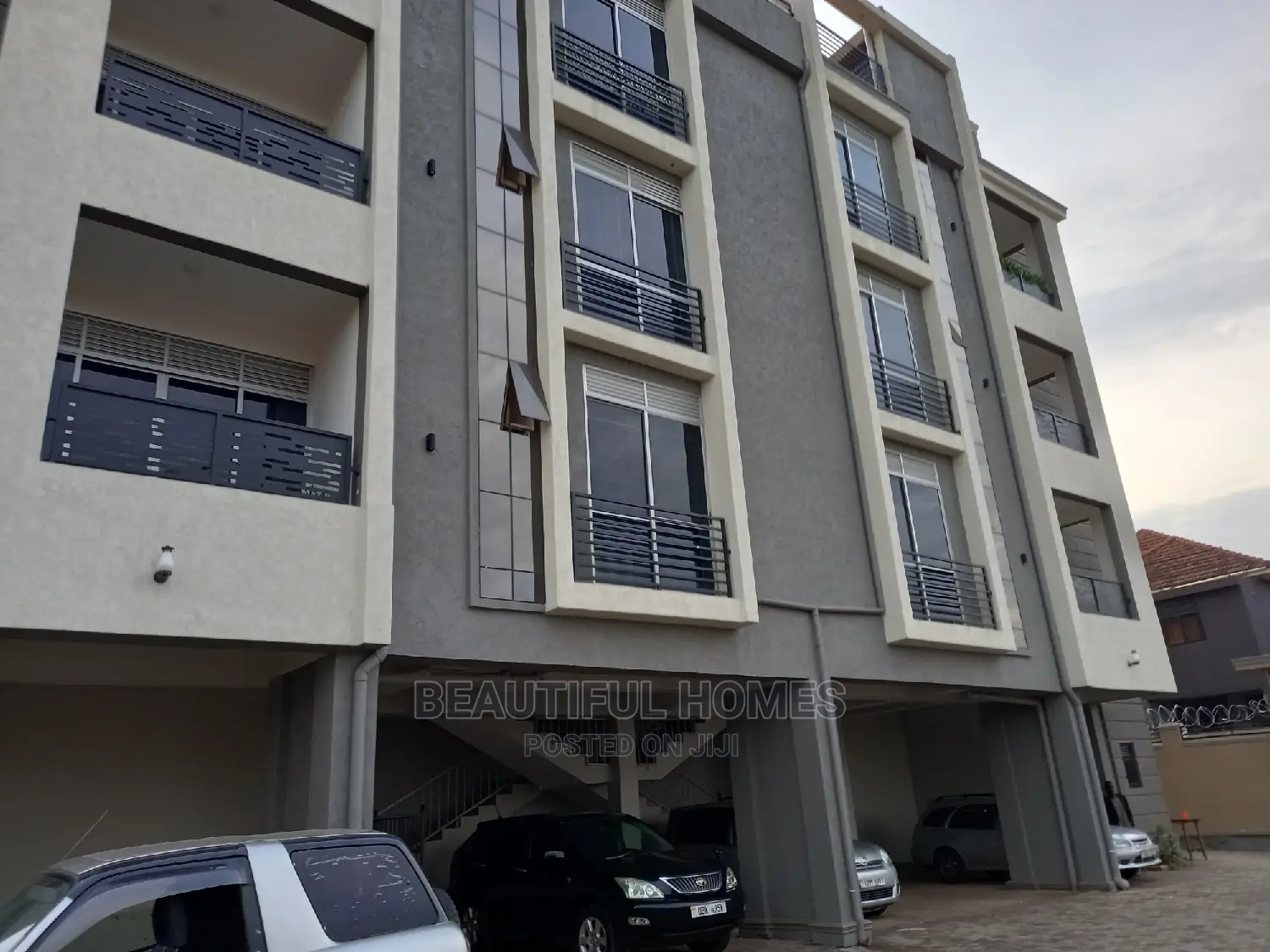Furnished 2bdrm Block of Flats in Kisaasi Tarmack, Central Division in Central Division