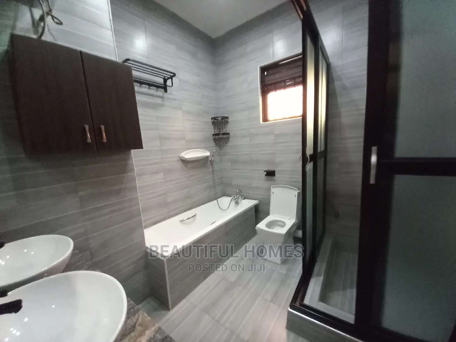 Furnished 4bdrm House in Kira for Sale in Kira