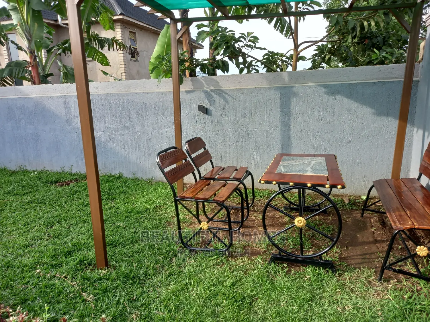 Furnished 4bdrm Bungalow in Kira for Sale in Kira