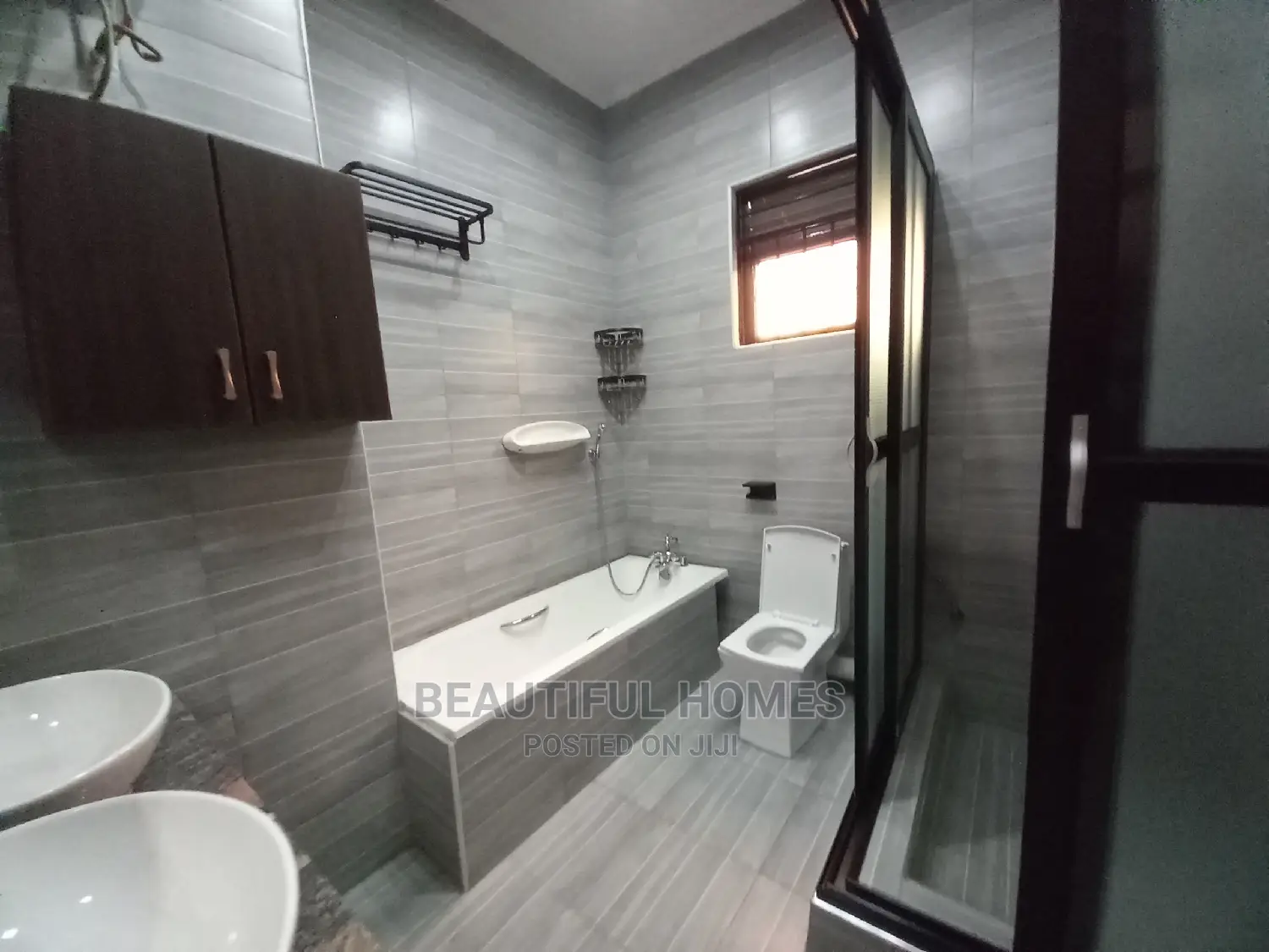 Furnished 4bdrm Bungalow in Kira for Sale in Kira
