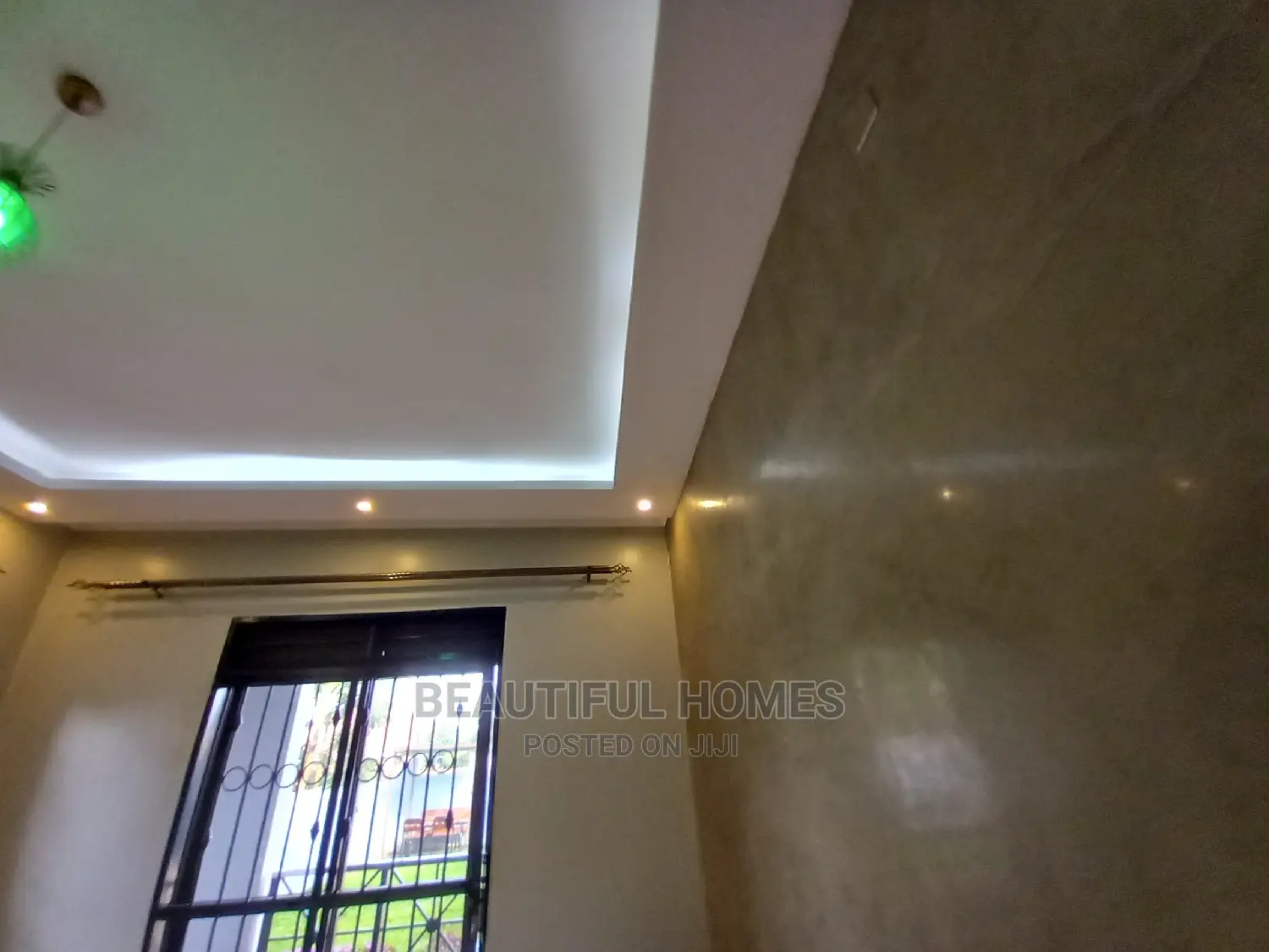 Furnished 4bdrm Bungalow in Kira for Sale in Kira