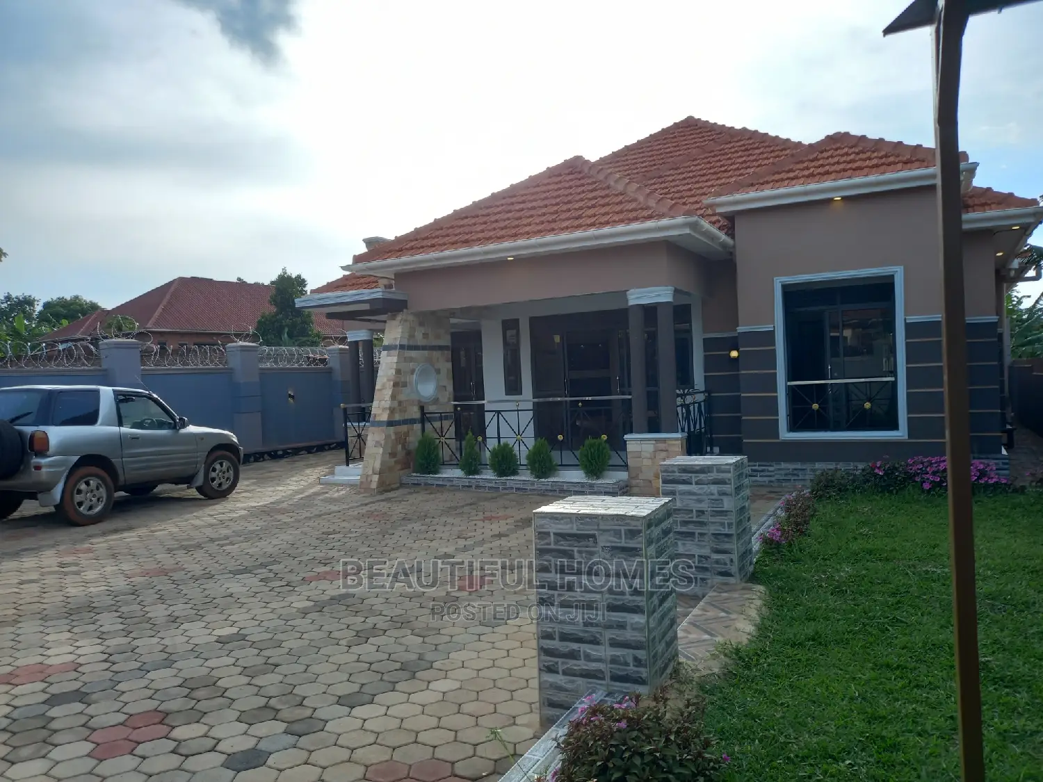 Furnished 4bdrm Bungalow in Kira for Sale in Kira