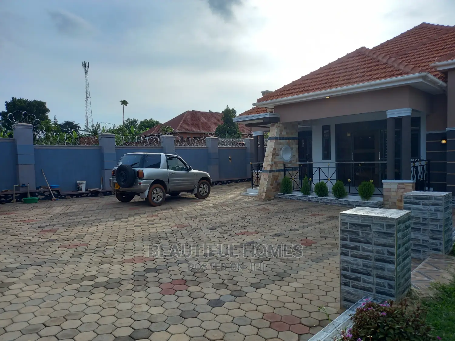 Furnished 4bdrm Maisonette in Kira for Sale in Kira