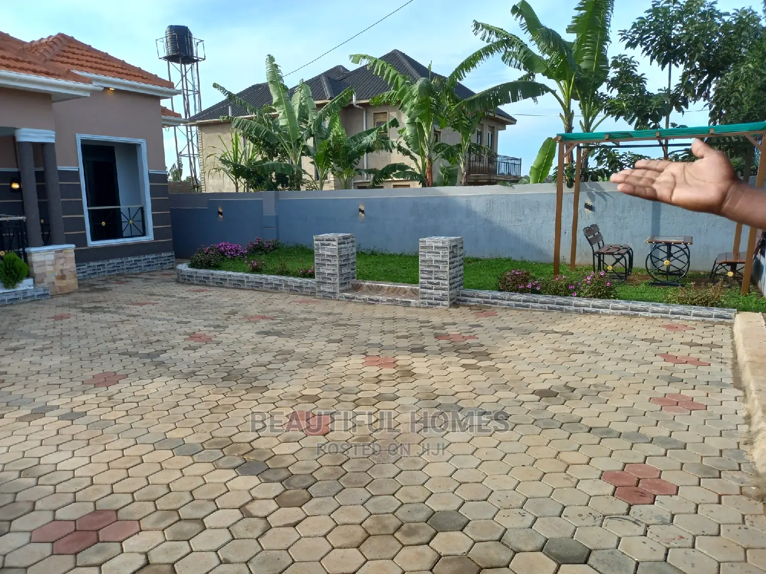 Furnished 4bdrm Bungalow in Kira for Sale in Kira
