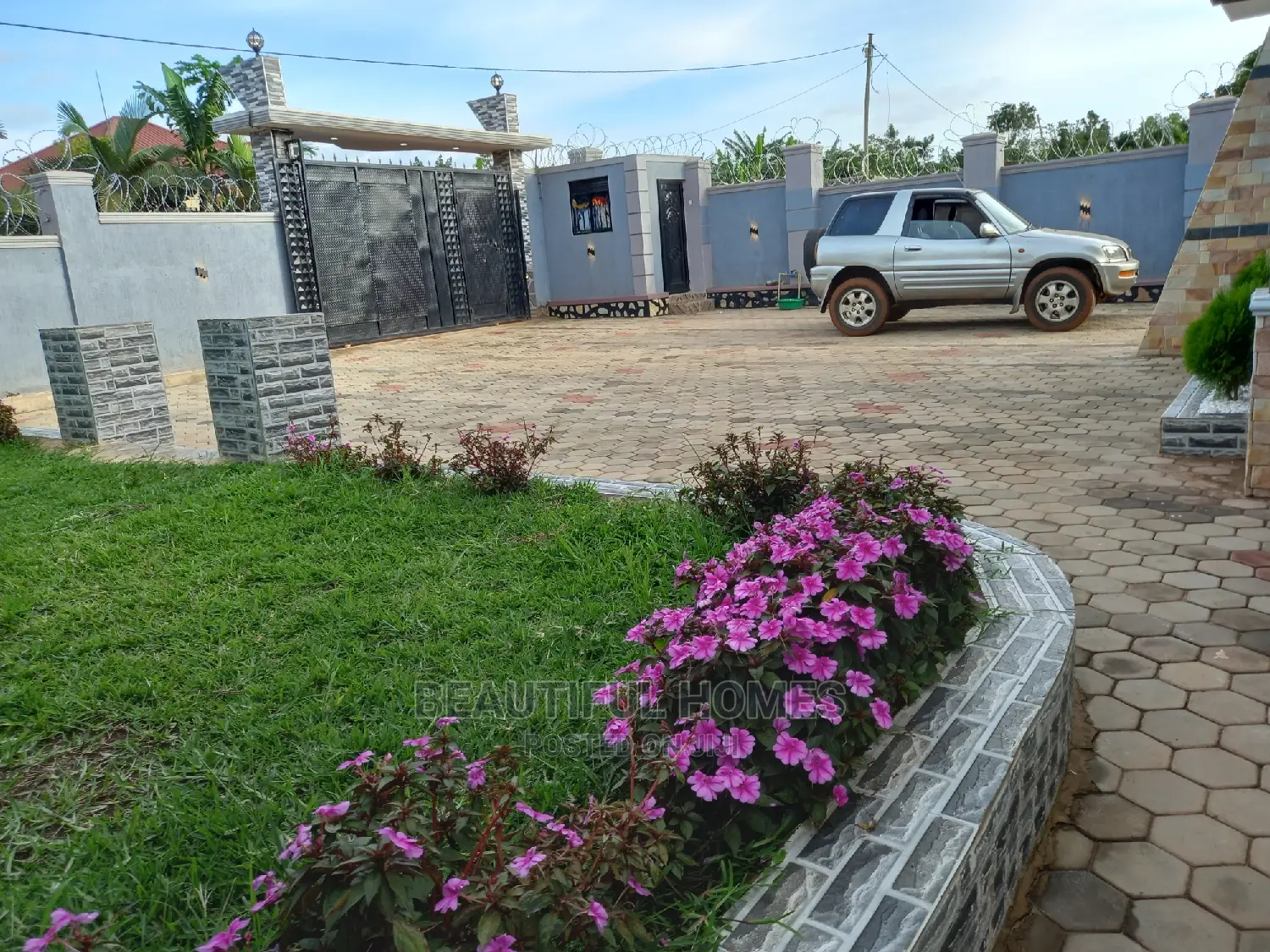 Furnished 4bdrm House in Kira for Sale in Kira