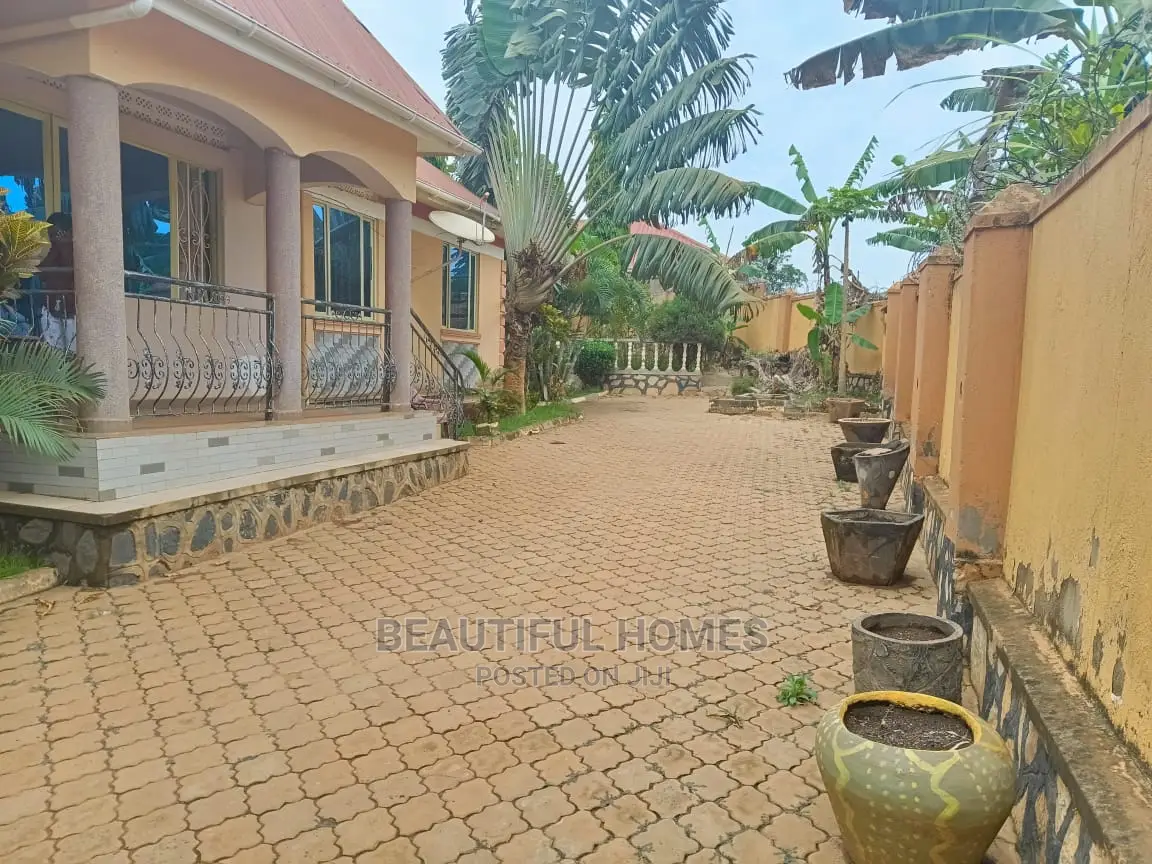 Furnished 3bdrm House in Kira for Sale in Kira