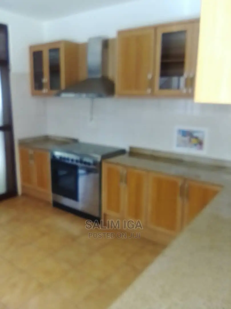 5bdrm Duplex in Kololo Property, Central Division for Rent in Central Division