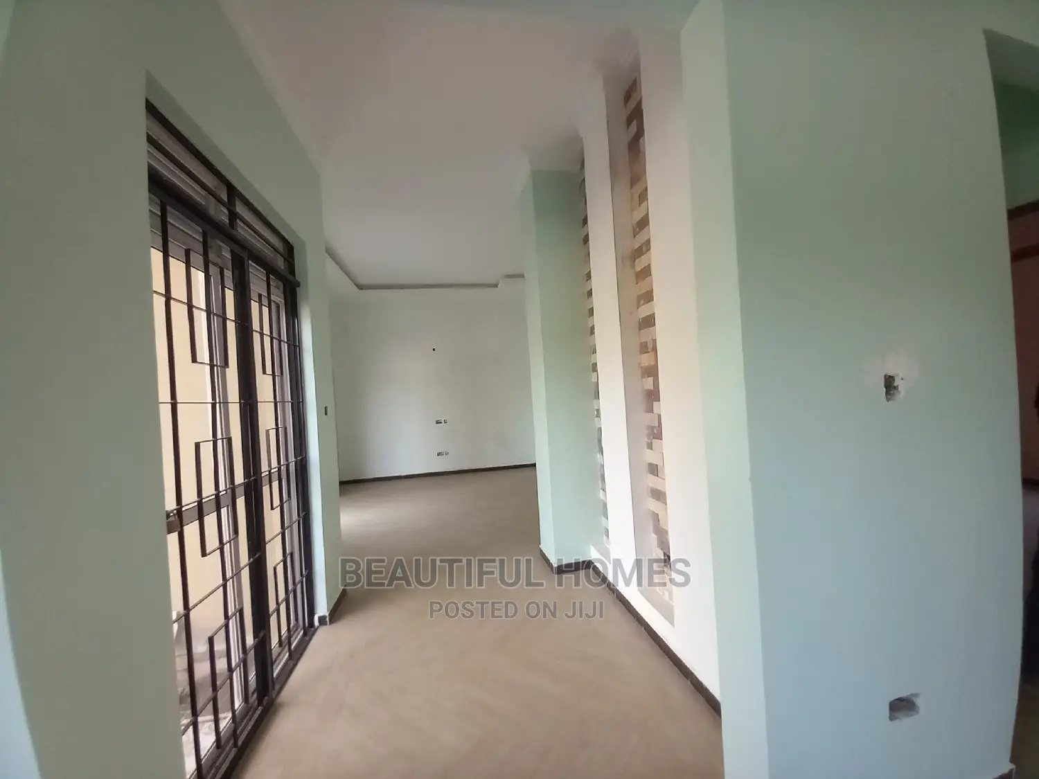 Furnished 4bdrm House in Kira Tarmacked for Sale in Kira