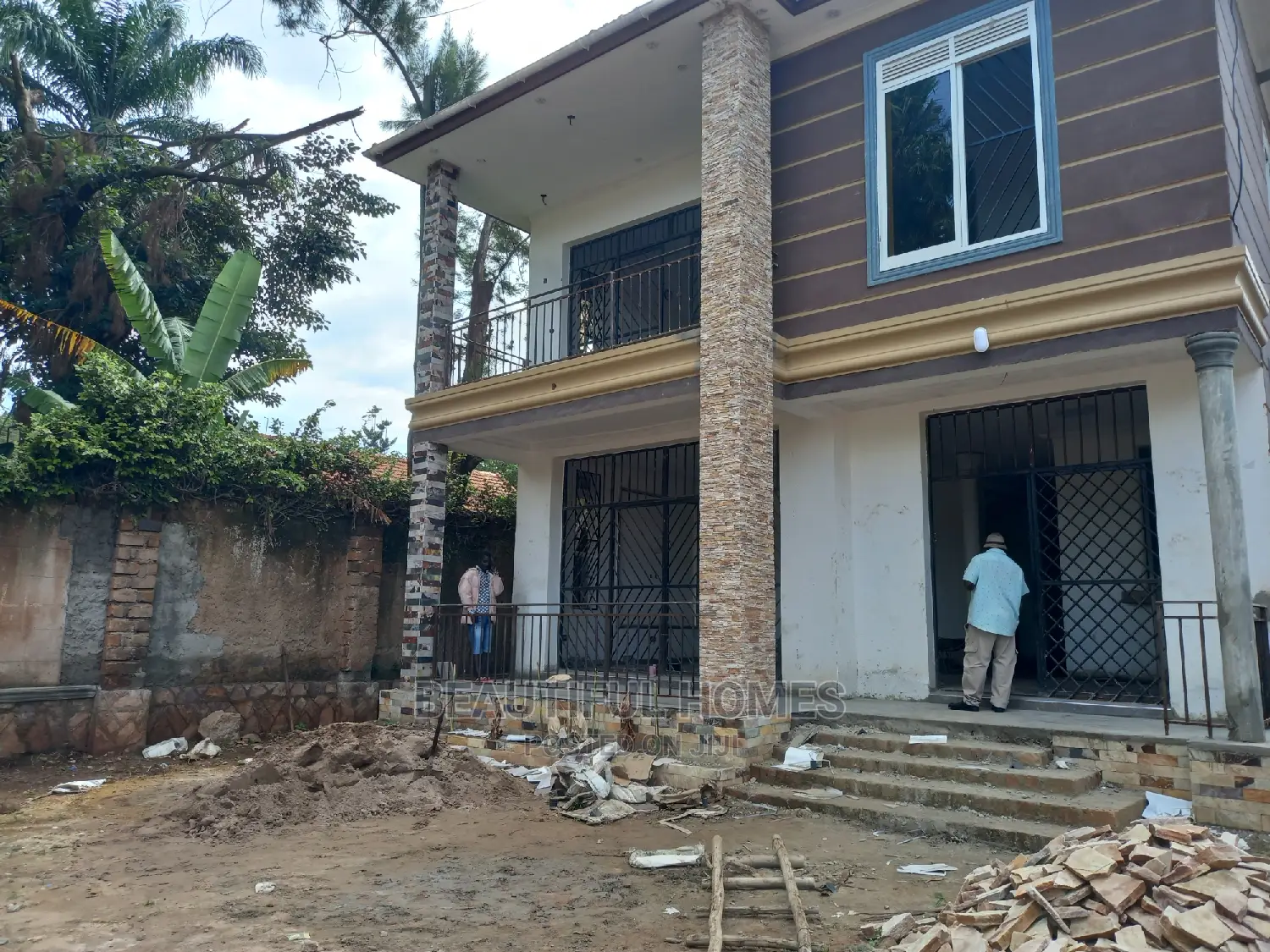 Furnished 4bdrm Mansion in Kansanga Tarmacked, Makindye for Sale in Makindye