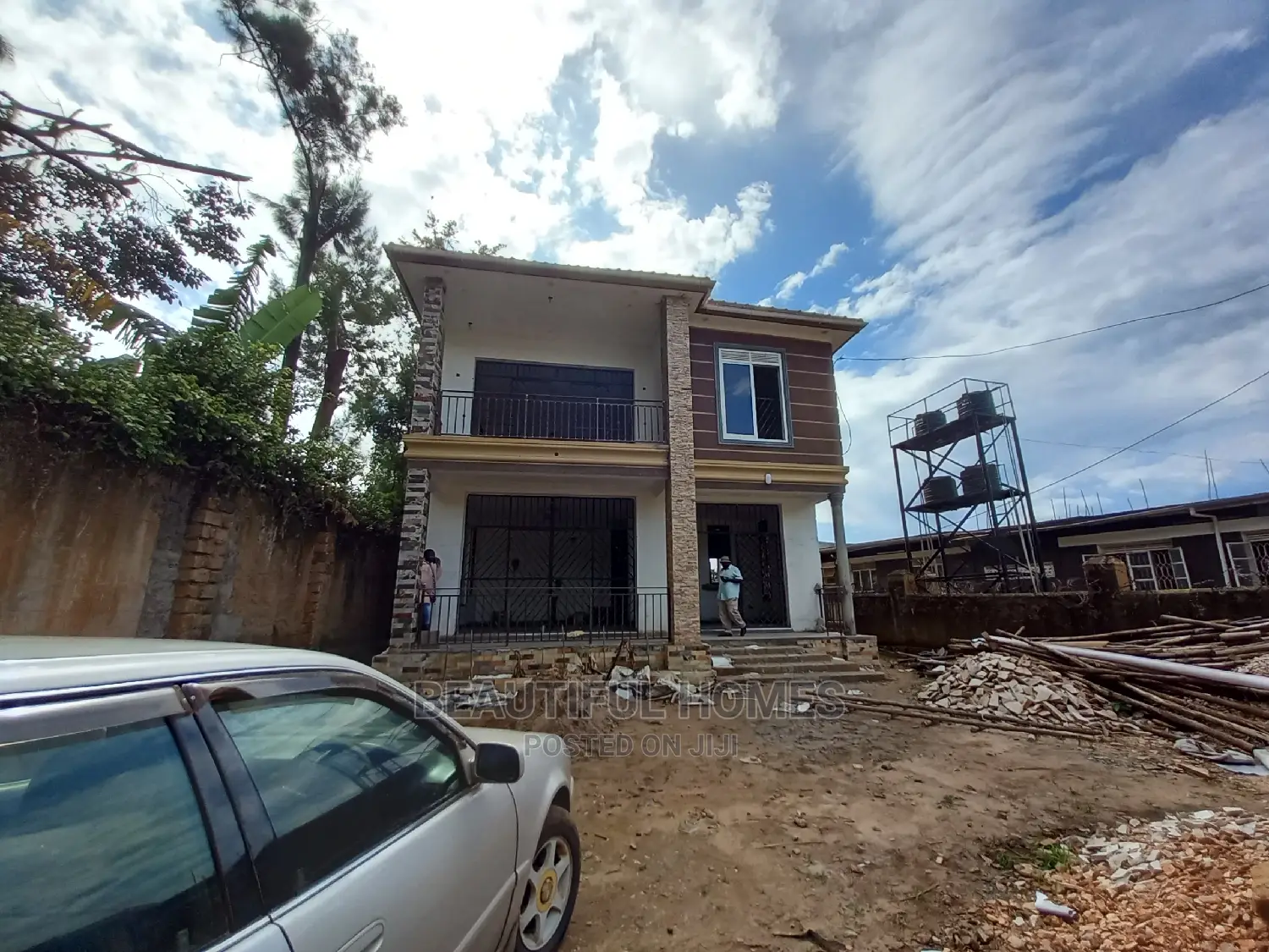 Furnished 4bdrm Mansion in Kansanga Tarmacked, Makindye for Sale in Makindye