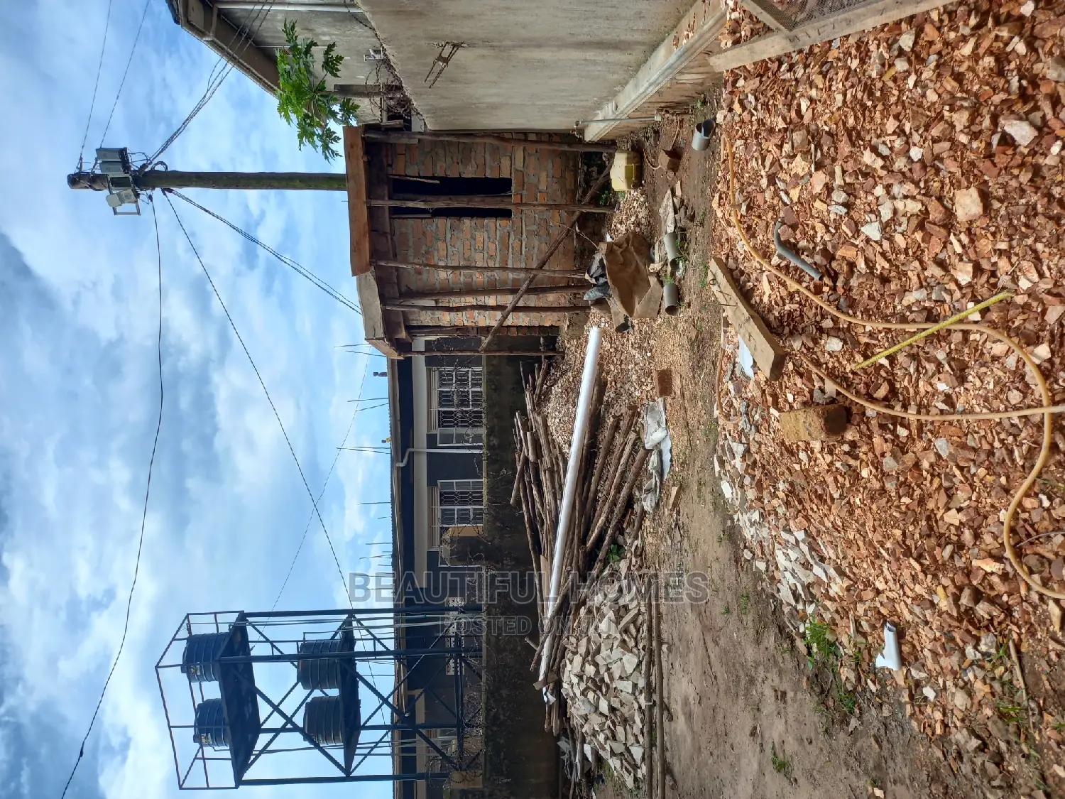 Furnished 4bdrm Maisonette in Kansanga, Makindye for Sale in Makindye