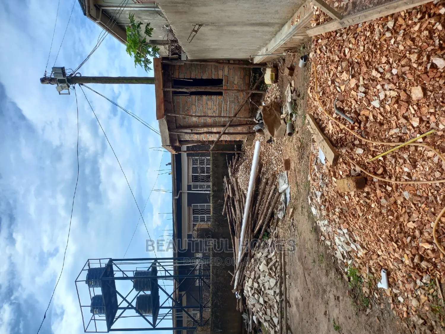 Furnished 4bdrm Maisonette in Kansanga, Makindye for Sale in Makindye