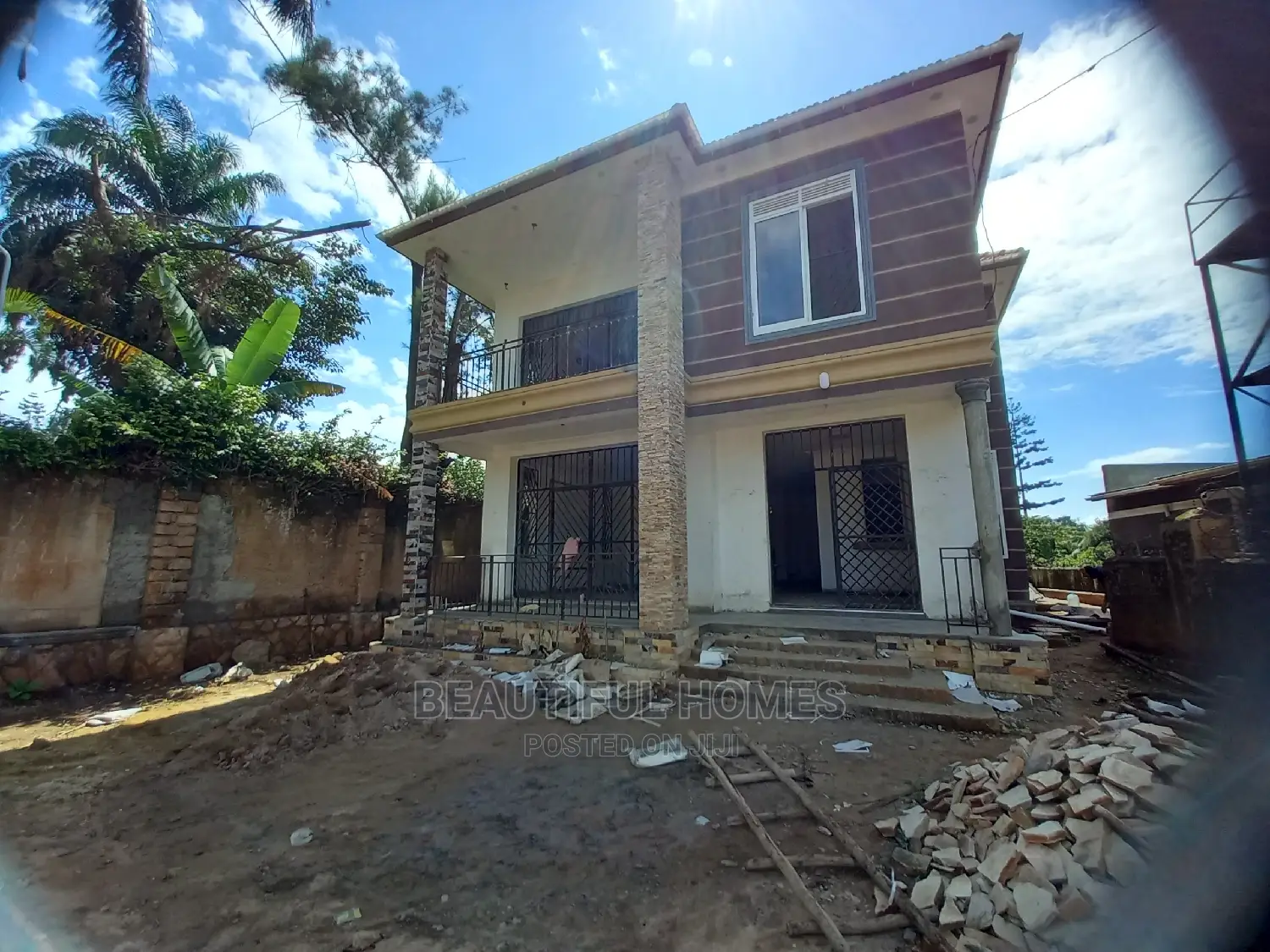 Furnished 4bdrm Duplex in Kansanga Diplomat, Makindye for Sale in Makindye