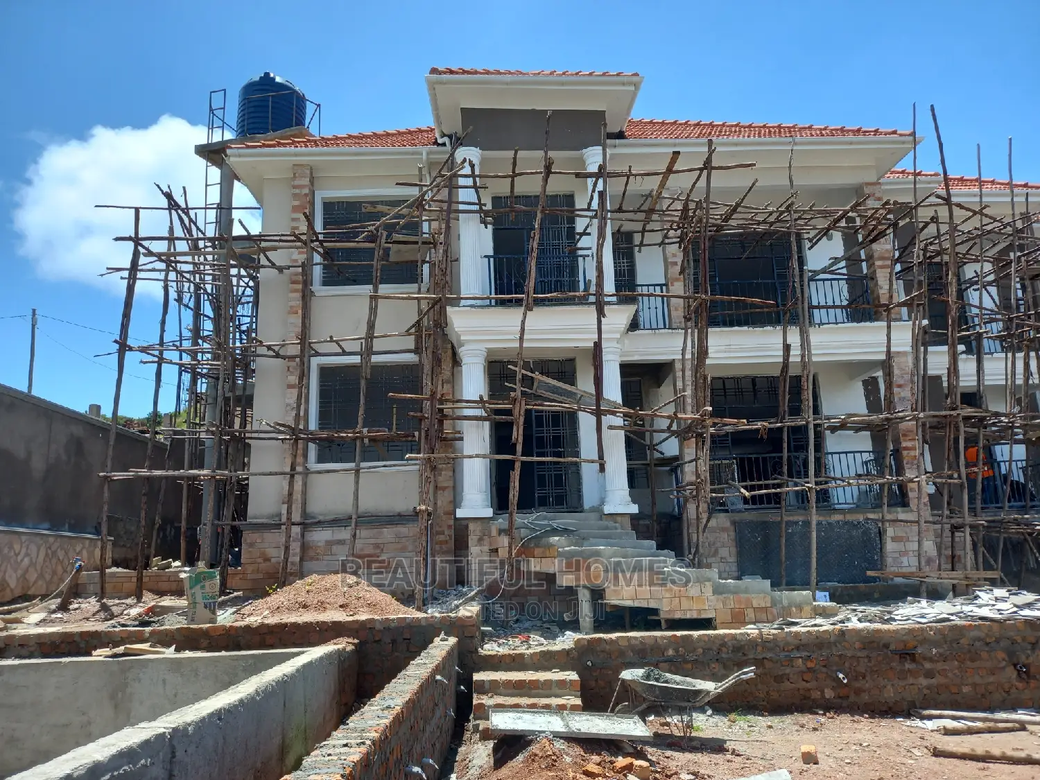 Furnished 7bdrm Duplex in Kigo, Makindye for Sale in Makindye
