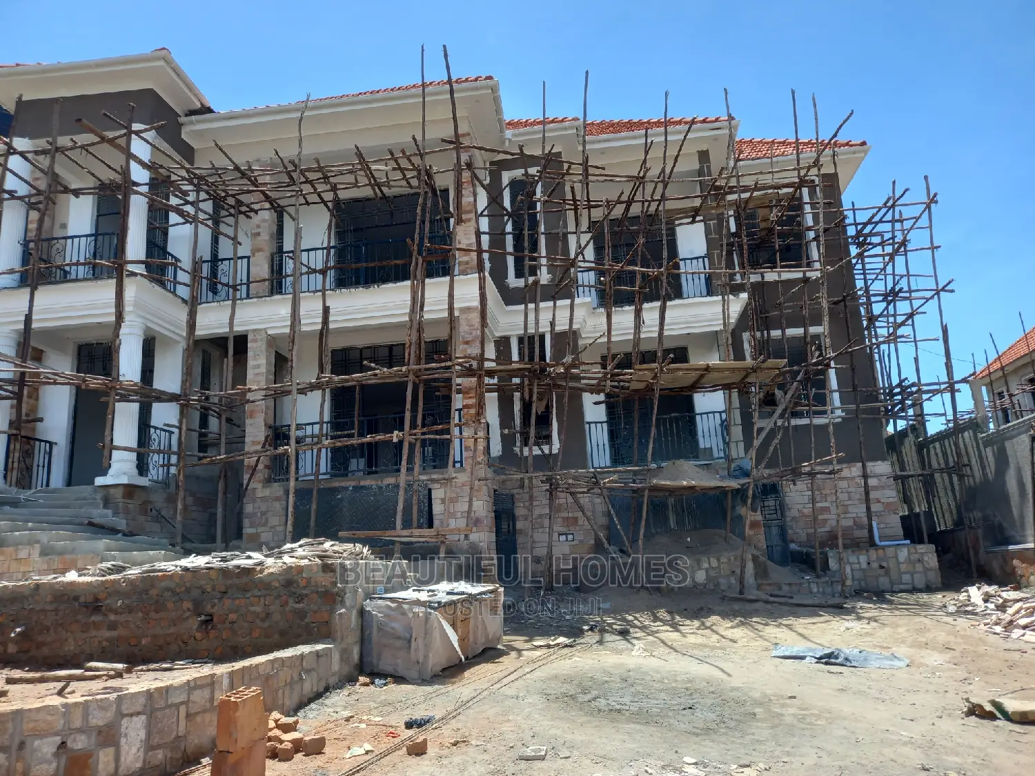 Furnished 7bdrm House in Kigo Corporate, Makindye for Sale in Makindye