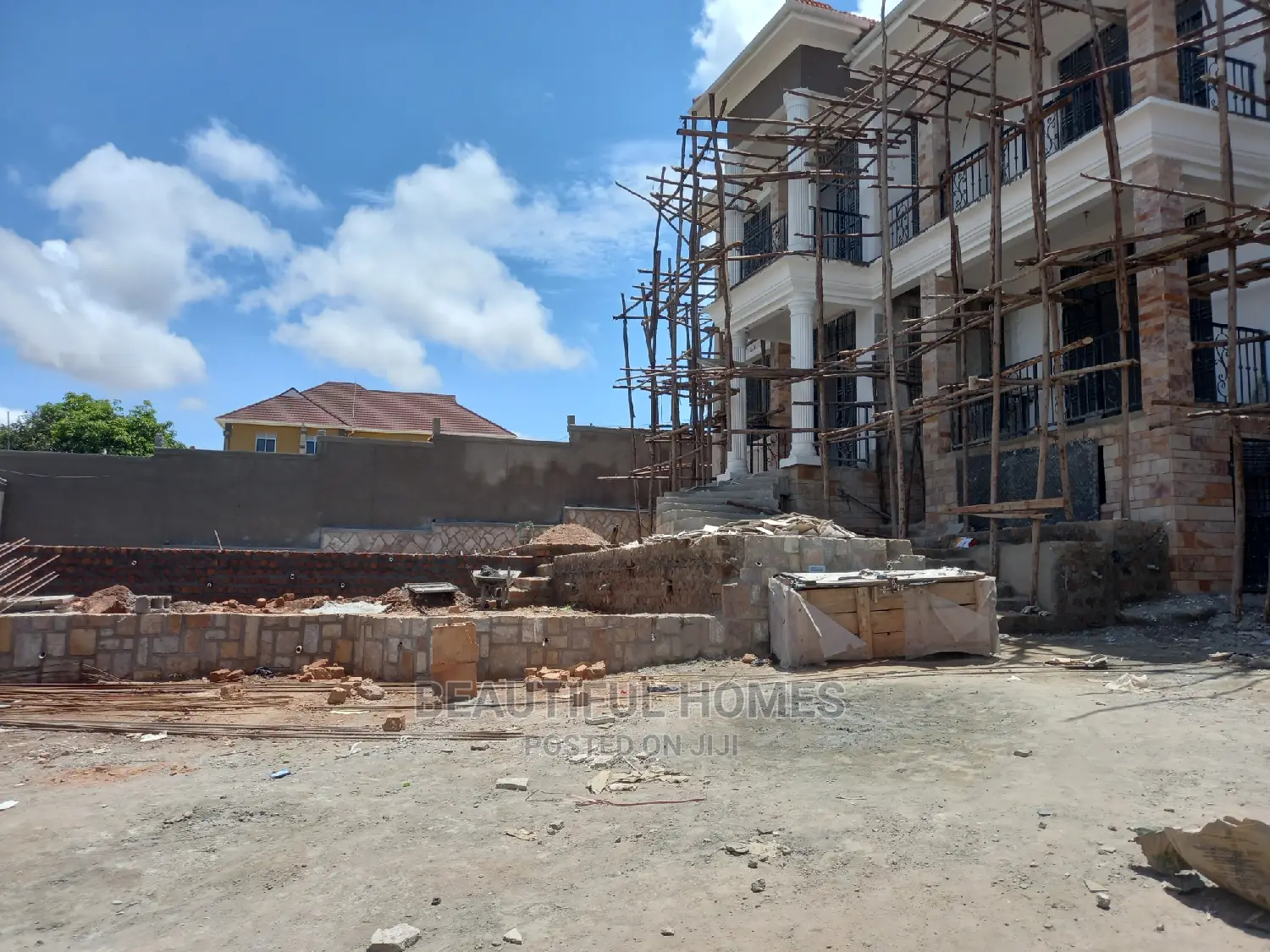 Furnished 7bdrm Mansion in Kigo Rich, Makindye for Sale in Makindye