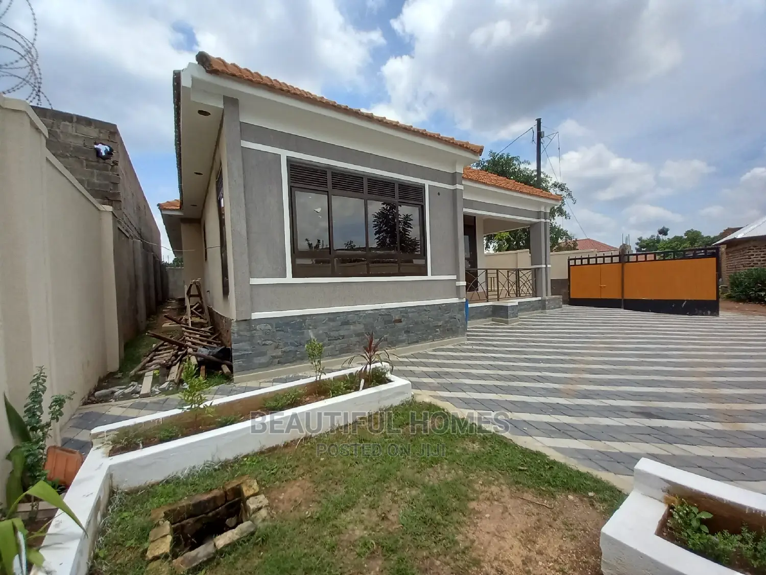 Furnished 4bdrm House in Kisaasi, Central Division for Sale in Central Division