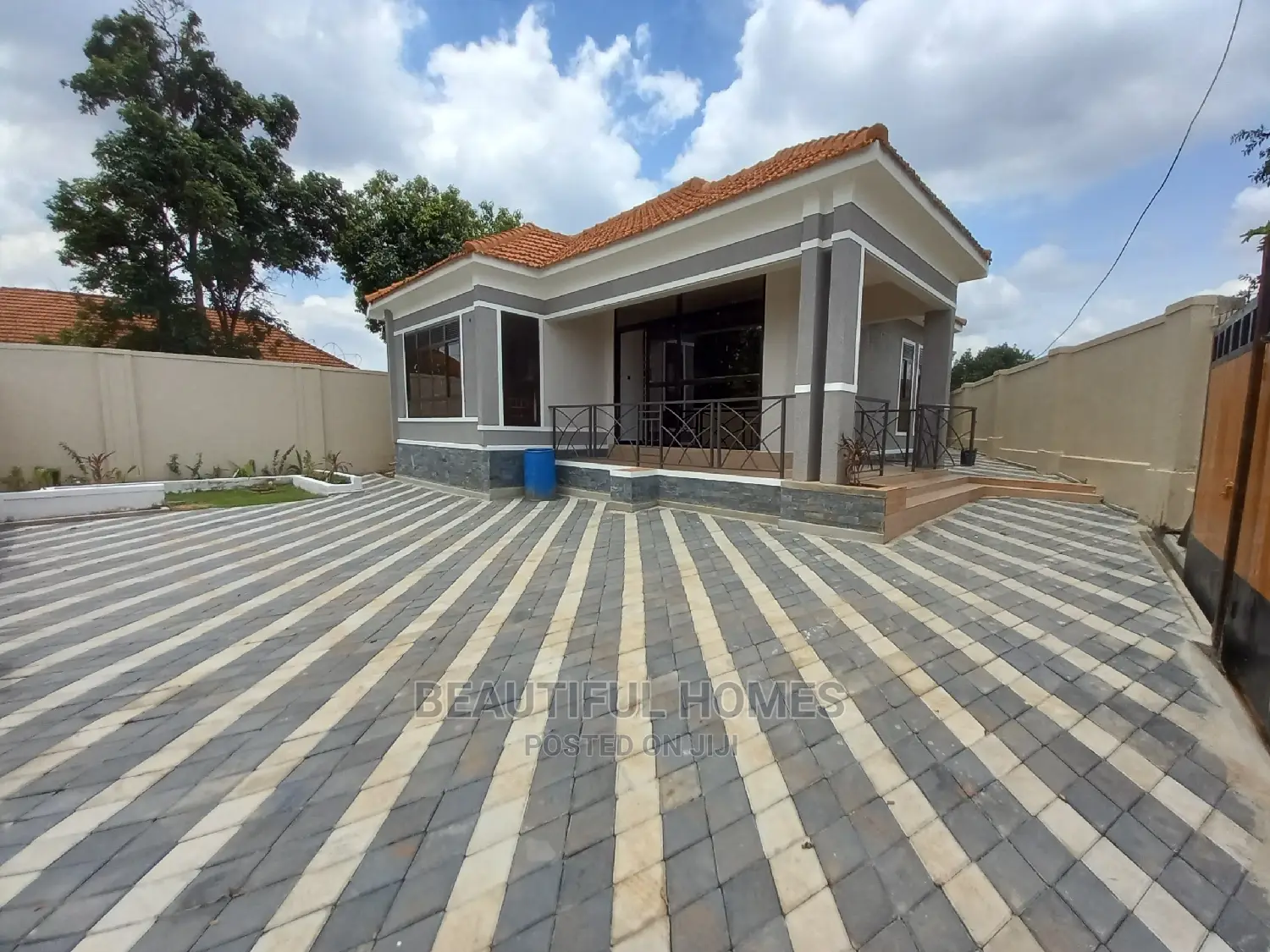Furnished 4bdrm House in Kisaasi, Central Division for Sale in Central Division