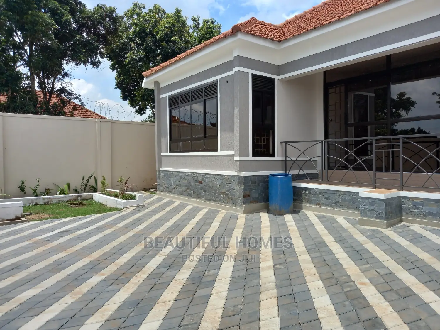 Furnished 4bdrm House in Kisaasi, Central Division for Sale in Central Division