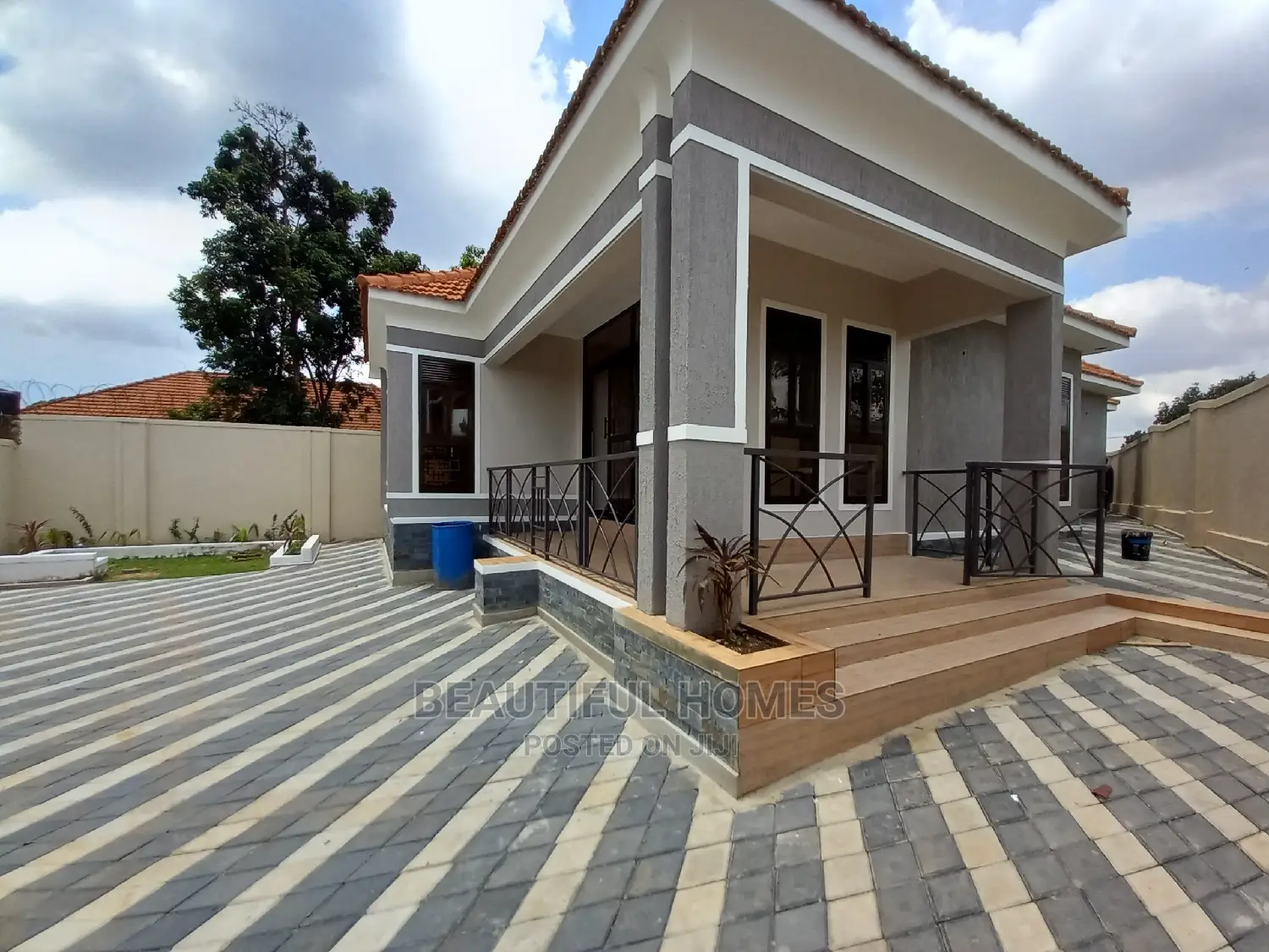 Furnished 4bdrm Bungalow in Kisaasi Corporate, Central Division in Central Division