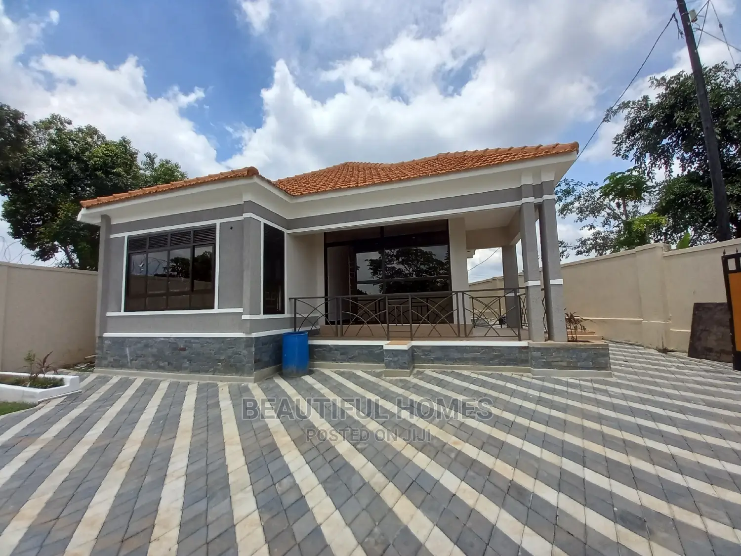 Furnished 4bdrm Bungalow in Kisaasi Corporate, Central Division in Central Division