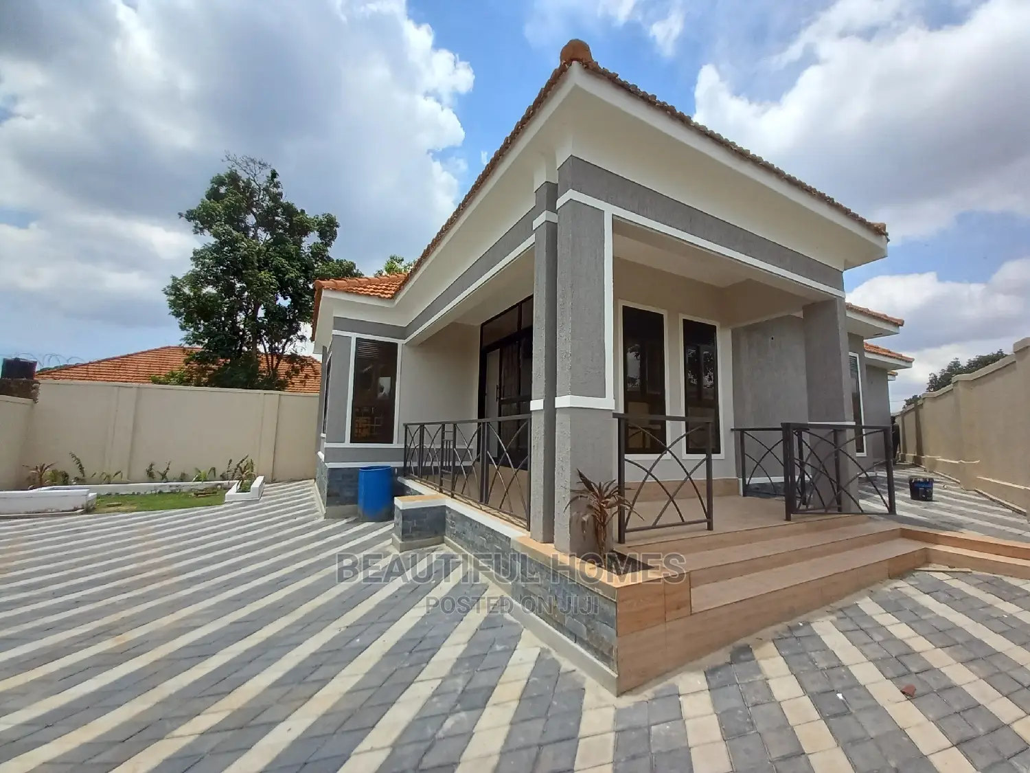 Furnished 4bdrm Maisonette in Kisaasi, Central Division for sale in Central Division