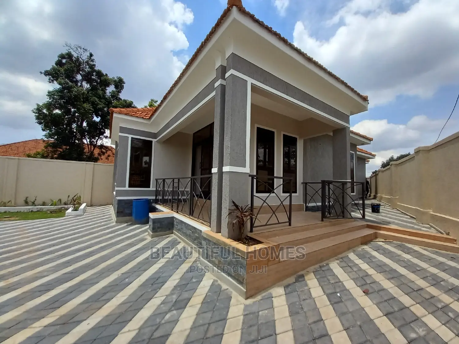 Furnished 4bdrm Maisonette in Kisaasi, Central Division for sale in Central Division