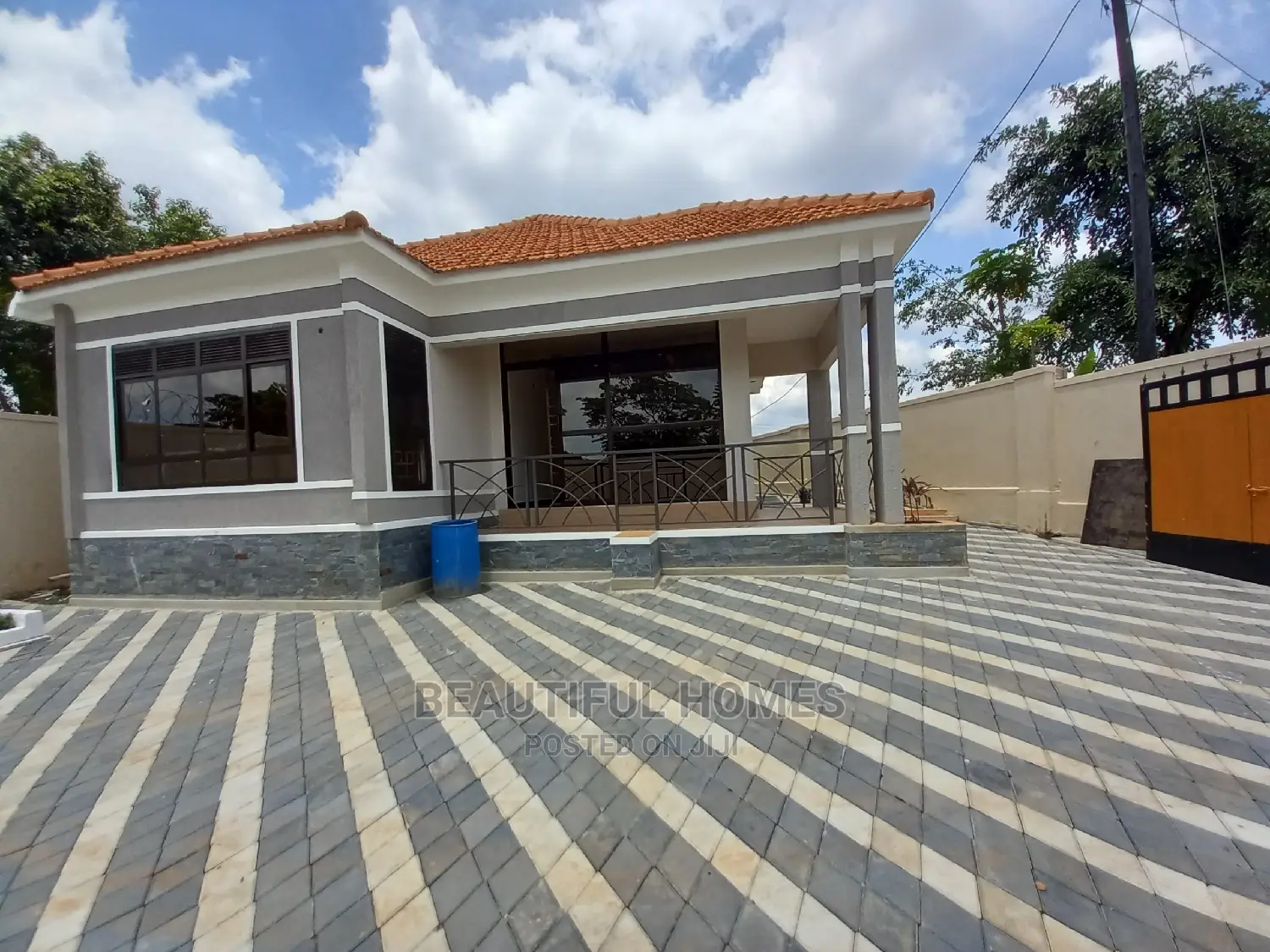 Furnished 4bdrm Maisonette in Kisaasi, Central Division for sale in Central Division