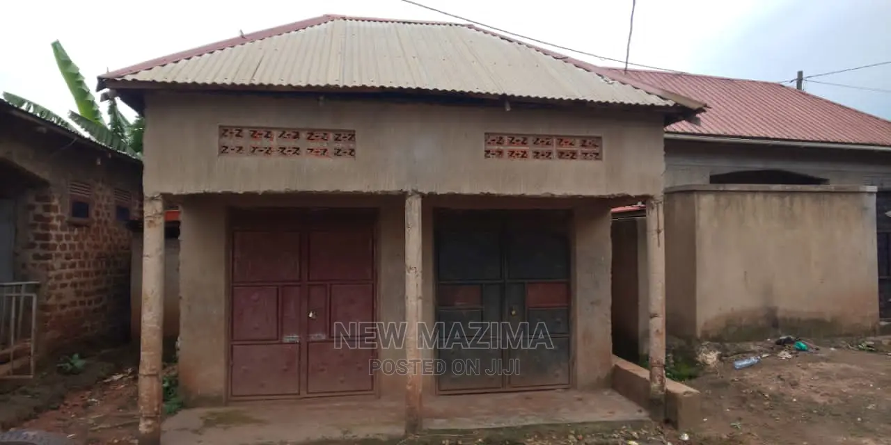 Two Commercial Single Shops on Quicksale in Kawanda Town in Division A