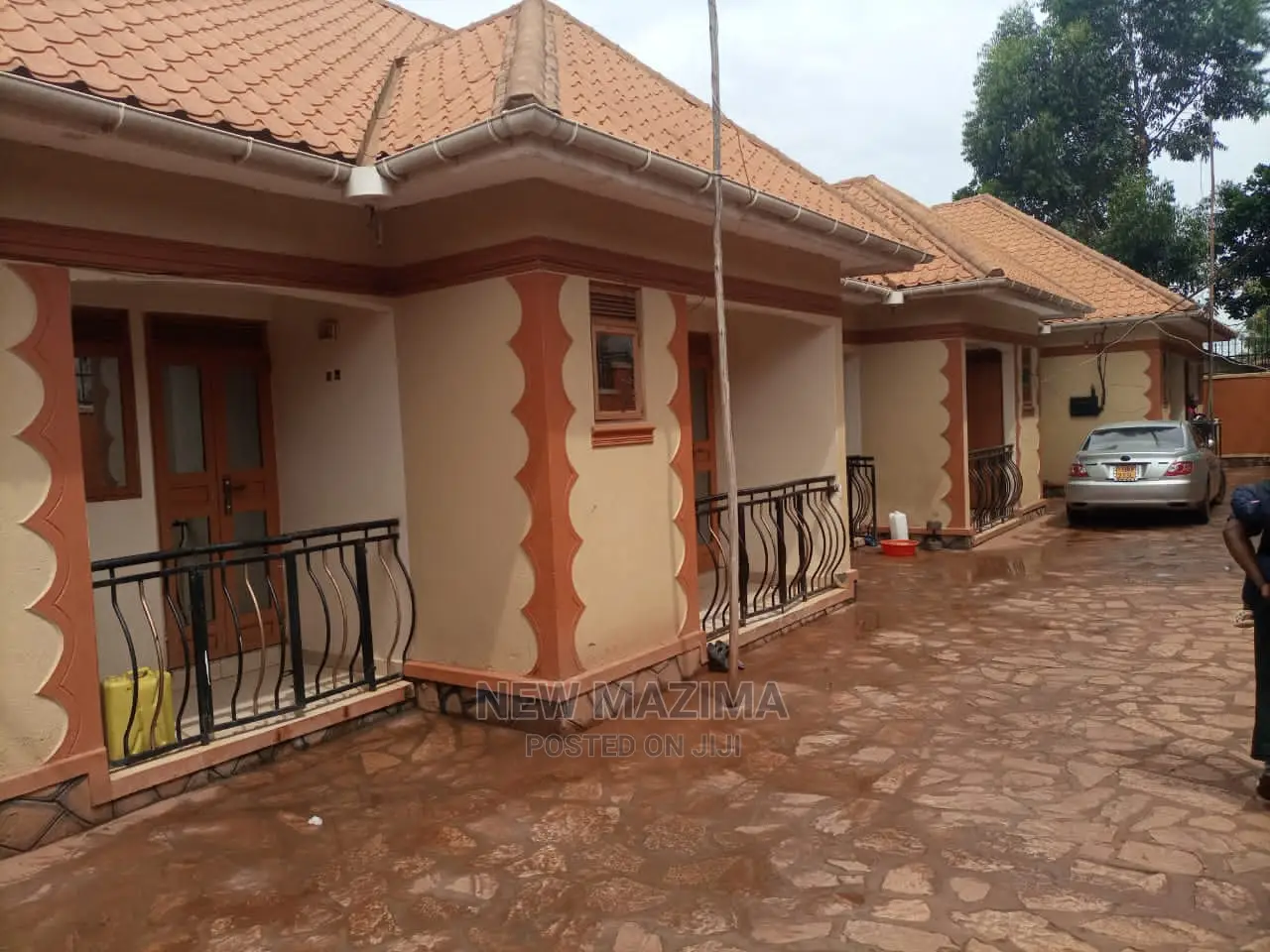 7bdrm House in Mutundwe, Division a for Sale in Division A