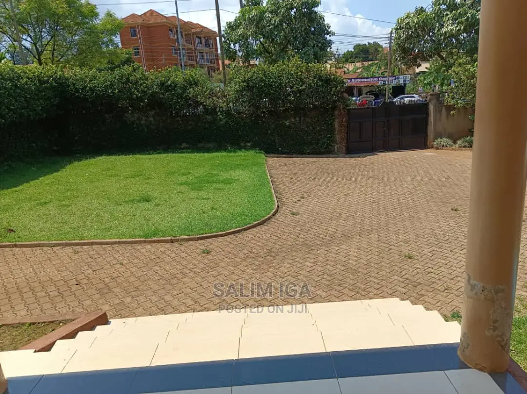 4bdrm Duplex in Kololo Property, Central Division for Rent in Central Division