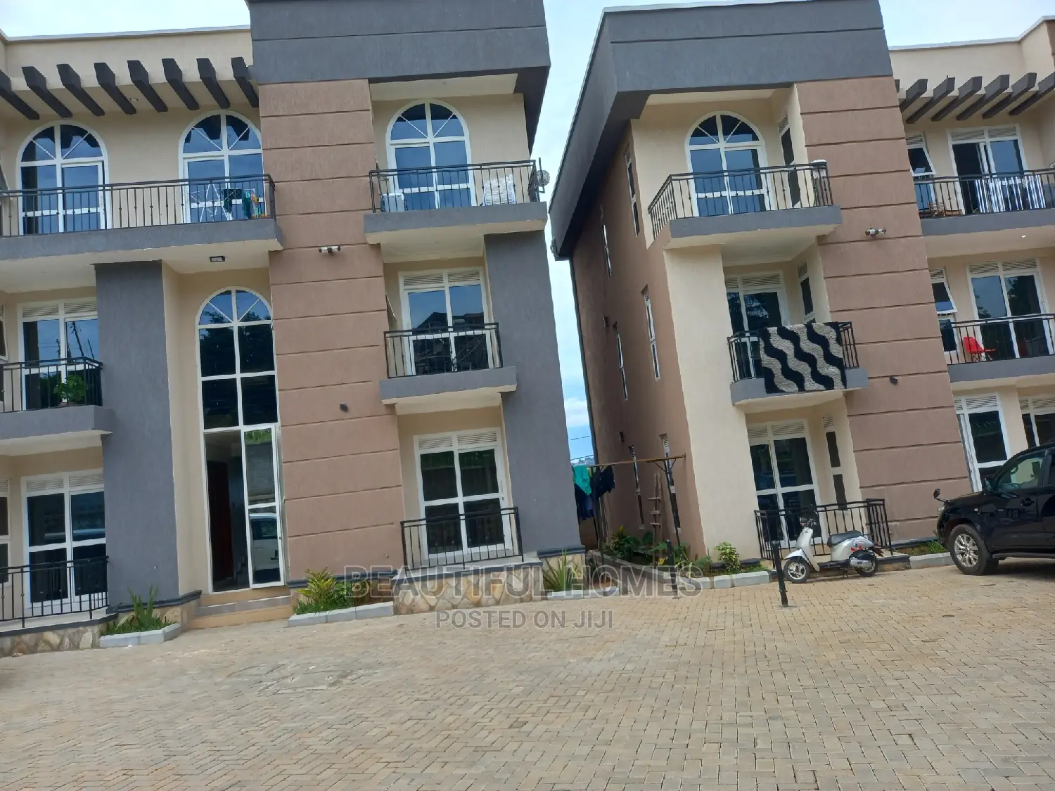 Furnished 1bdrm Apartment in Muyenga, Central Division for Sale in Central Division