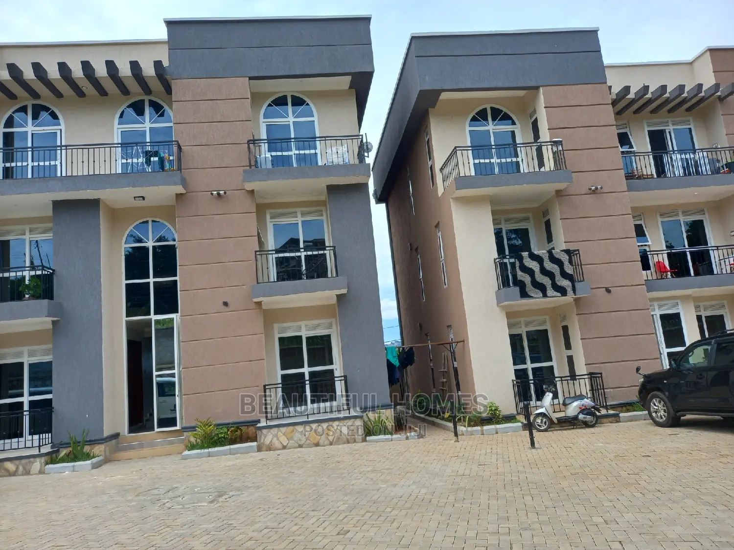 Furnished 1bdrm Apartment in Muyenga, Central Division for Sale in Central Division