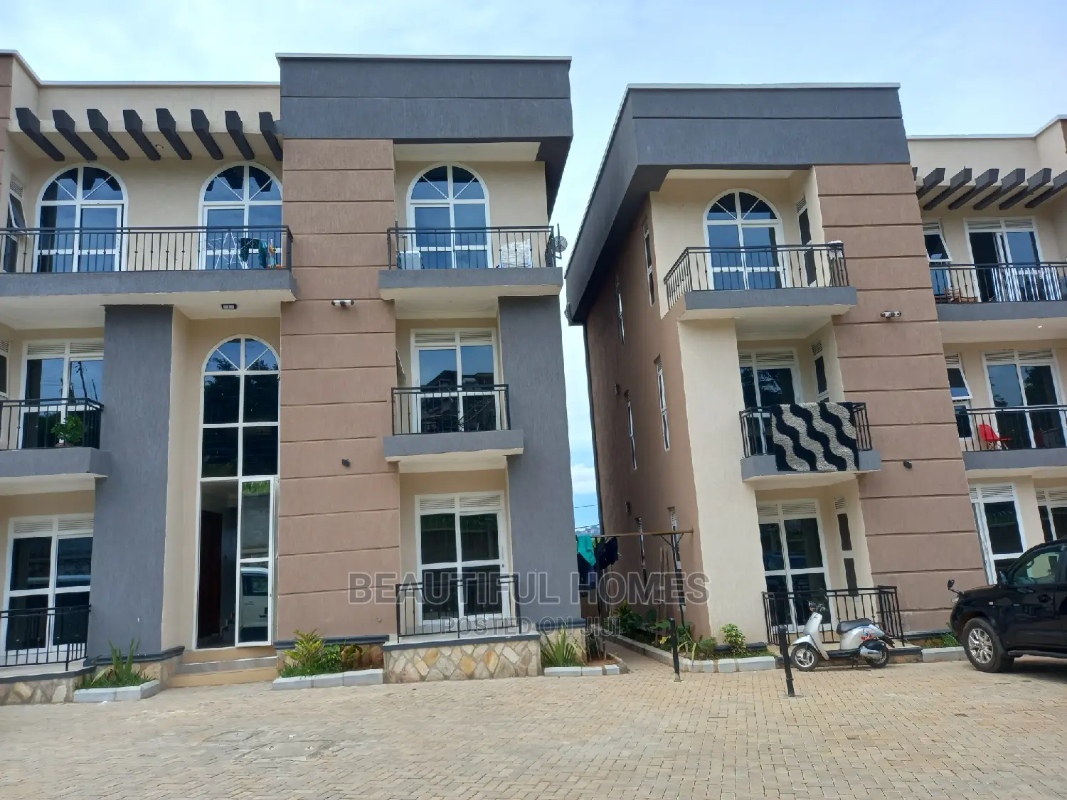 Furnished 1bdrm Apartment in Muyenga, Central Division for Sale in Central Division