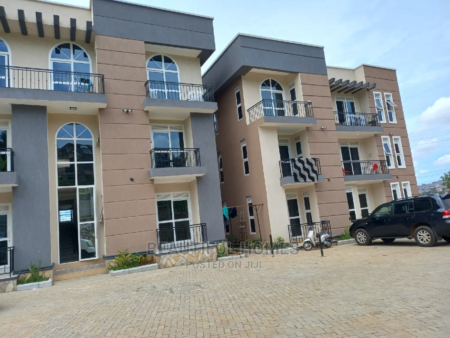 Furnished 1bdrm Apartment in Muyenga, Central Division for Sale in Central Division
