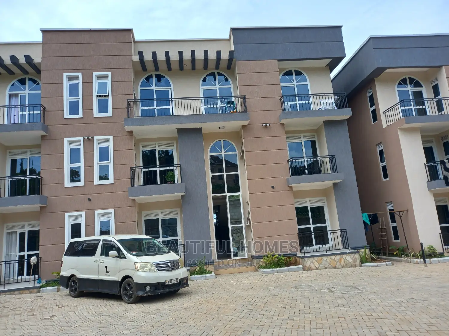 Furnished 1bdrm Block of Flats in Muyenga, Makindye for Sale in Makindye