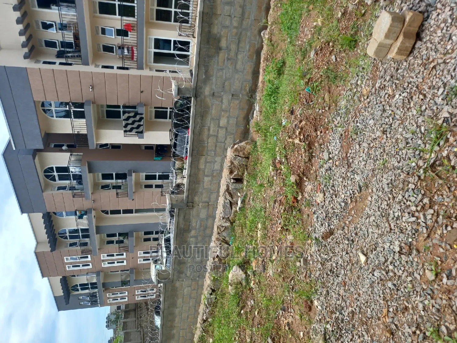 Furnished 1bdrm Block of Flats in Muyenga, Makindye for Sale in Makindye