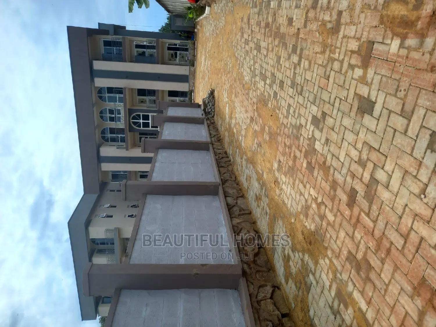Furnished 2bdrm Apartment in Muyenga, Makindye for Sale in Makindye