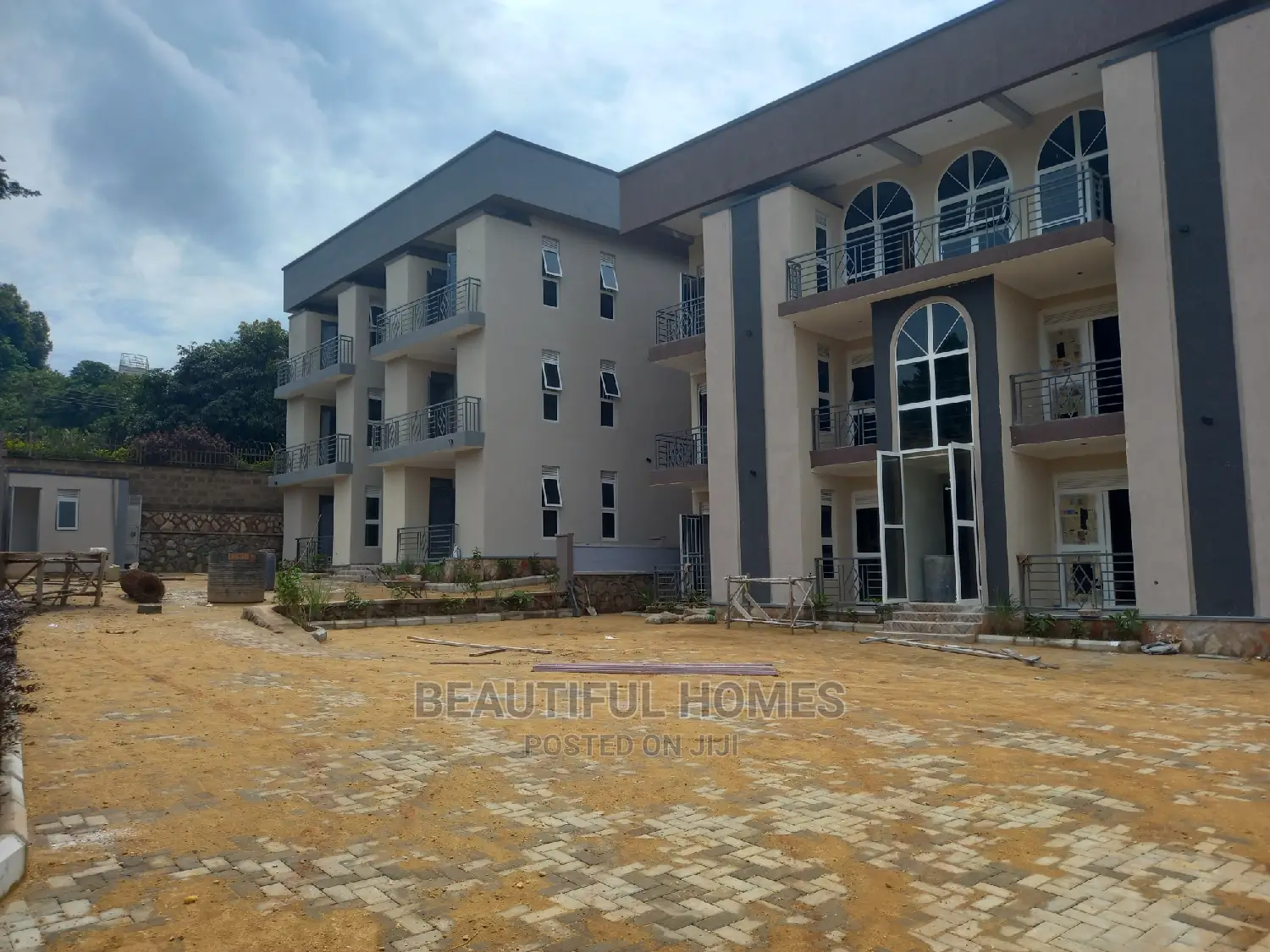 Furnished 2bdrm Block of Flats in Muyenga, Makindye for Sale in Makindye