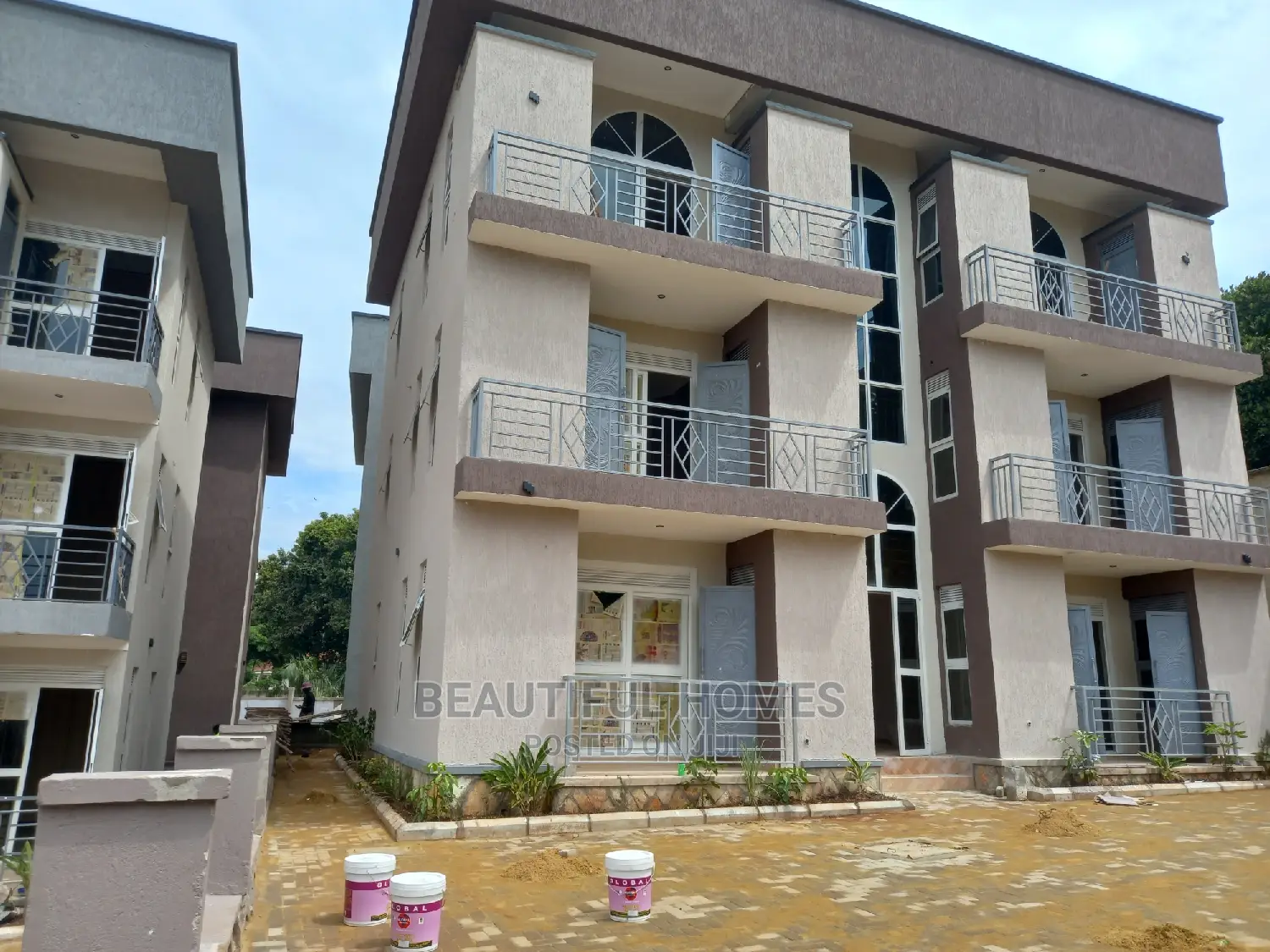 Furnished 2bdrm Apartment in Muyenga, Makindye for Sale in Makindye