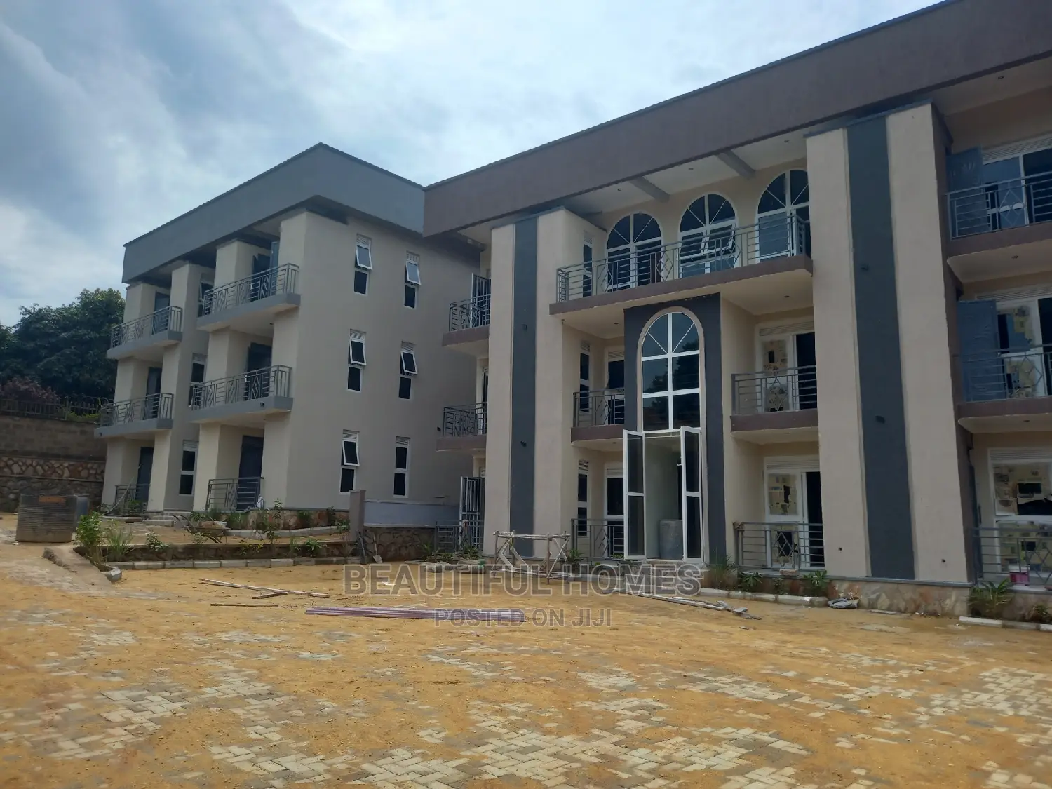 Furnished 2bdrm Apartment in Muyenga, Makindye for Sale in Makindye