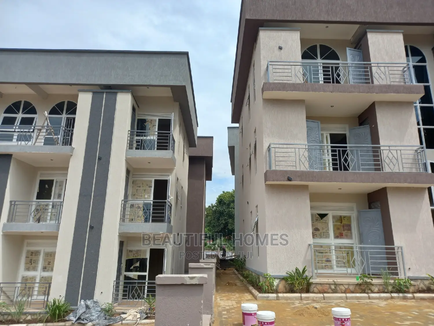 Furnished 2bdrm Apartment in Muyenga, Central Division for Sale in Central Division