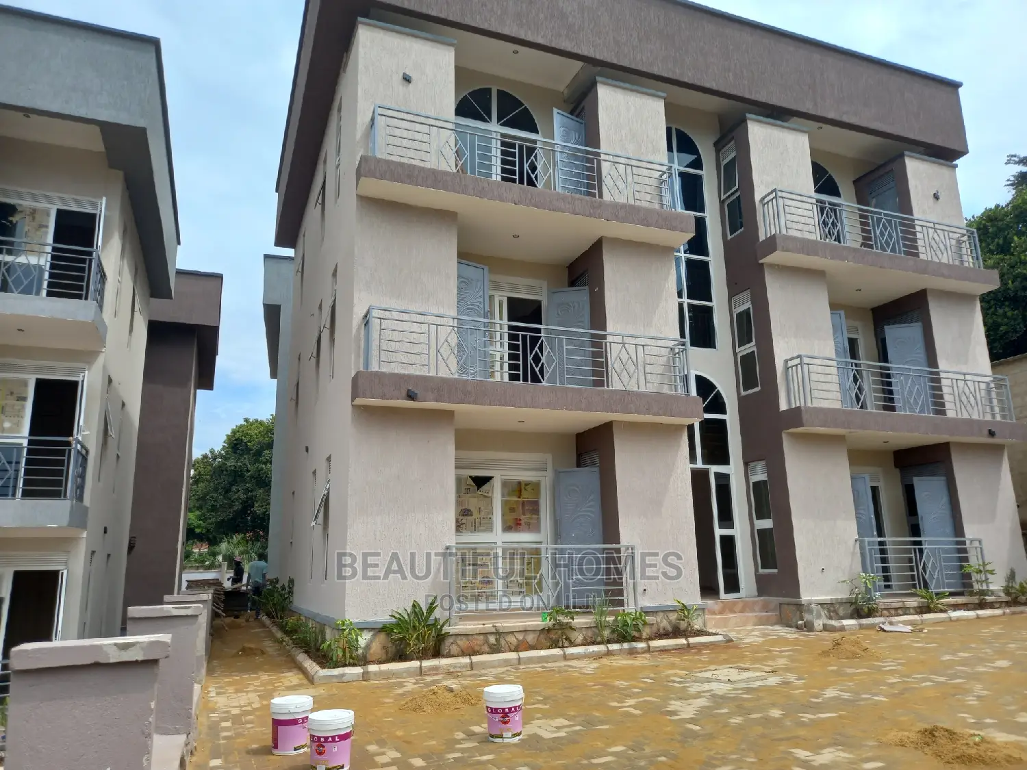 Furnished 2bdrm Apartment in Muyenga, Central Division for Sale in Central Division