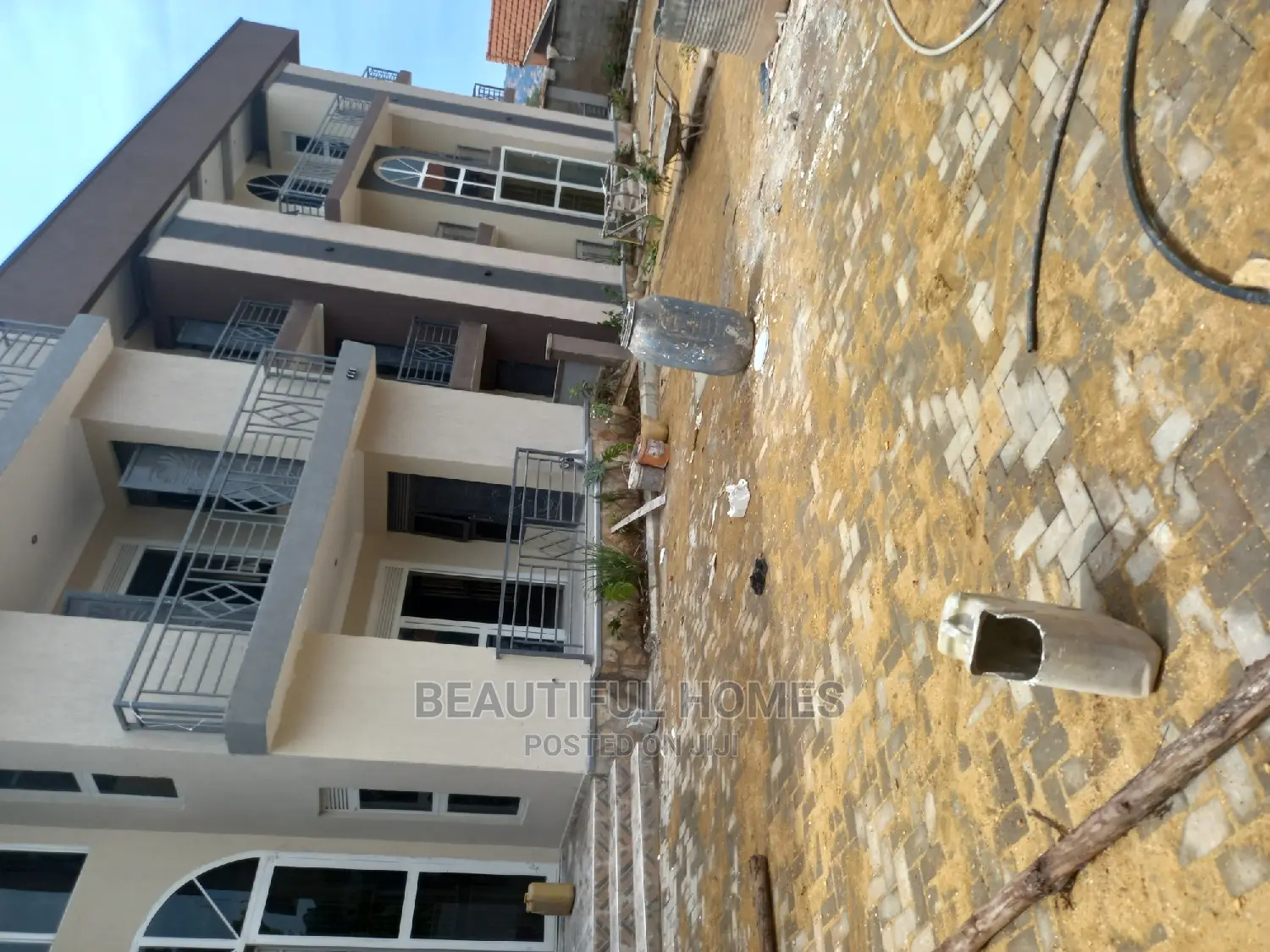 Furnished 2bdrm Apartment in Muyenga, Makindye for Sale in Makindye